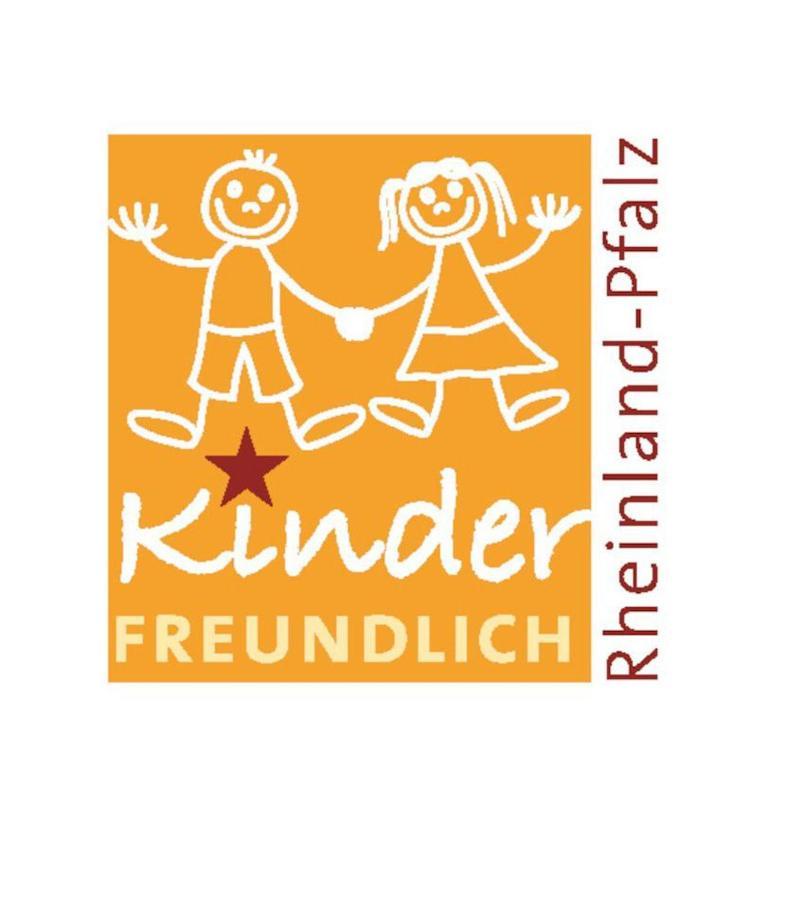 Feriengut Zum Trinkstorch Apartman Leinsweiler Kültér fotó